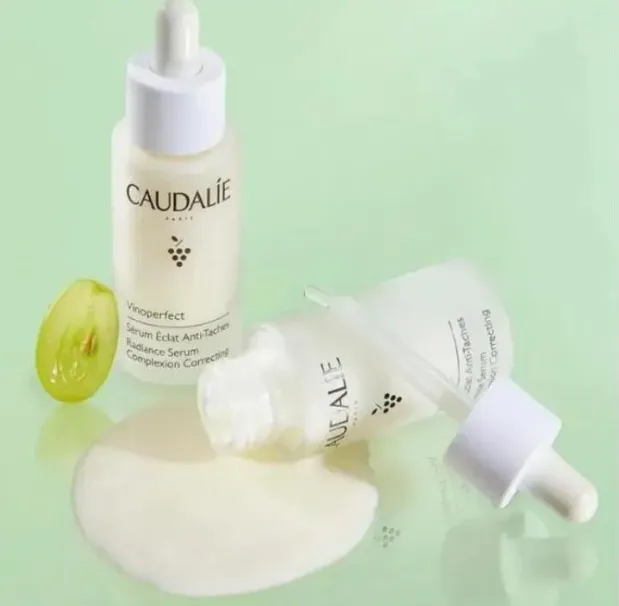 img src="serum.jpg" alt="Lightweight serum for skin care routine in summer to hydrate and protect skin"